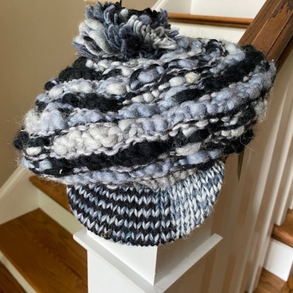 Anthropologie Pom Blue Knit Beanie Cap - Picture 6 of 6